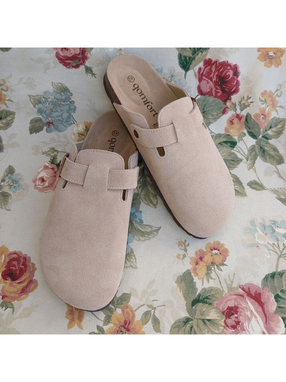 Qomfort Suede Tan Leather Clogs Slip-On Shoes Women's size US 10 Euro 42 NWOT